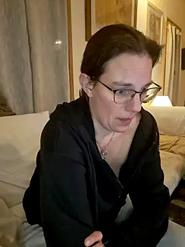 SpiceLea online show from January 20, 2025, 6:21 pm