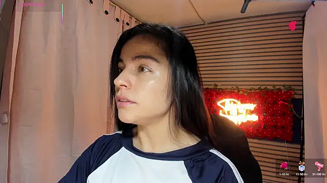 rosse 2504 online show from November 7, 2025, 5:02 pm