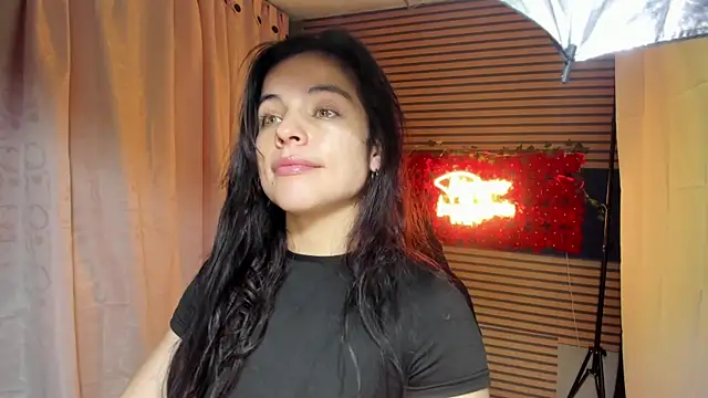 rosse 2504 online show from November 10, 2025, 5:56 pm