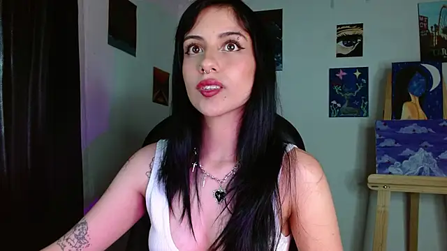 Snapshot of Ary_Pieerce chatting on April 8, 2026, 9:04 pm Ary Pieerce online show from April 8, 2026, 9:04 pm