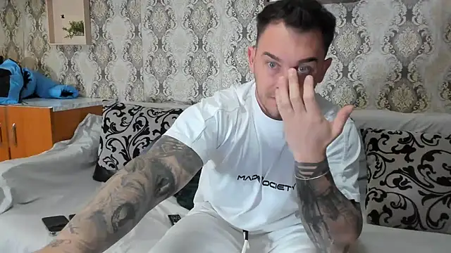 Jonmusclemaster online show from February 3, 2025, 8:24 pm