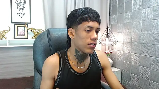 Alan Cute18 online show from February 24, 2026, 12:58 pm