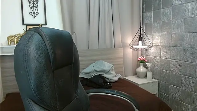 Alan Cute18 online show from March 3, 2026, 1:17 pm