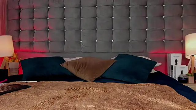 Poacahontasfg online show from September 11, 2025, 4:01 am