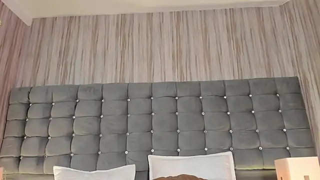 Poacahontasfg online show from November 29, 2025, 4:04 am