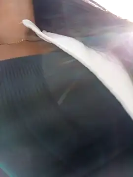  andrea30 online show from January 13, 2025, 1:17 pm