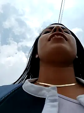  andrea30 online show from February 10, 2025, 6:03 pm