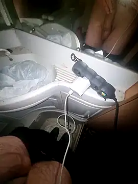 baaadboy10 online show from December 18, 2025, 9:54 pm