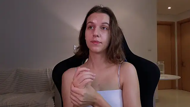 VanessaBayer2 online show from December 20, 2024, 10:11 pm