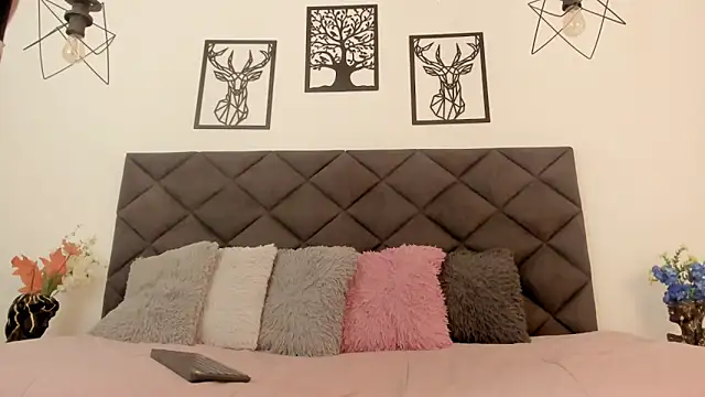 MikaelSlow online show from January 31, 2025, 4:25 am