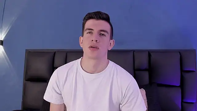 MikaelSlow online show from September 14, 2025, 4:55 am