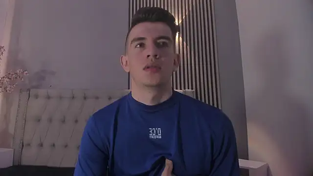 MikaelSlow online show from October 10, 2025, 9:58 pm