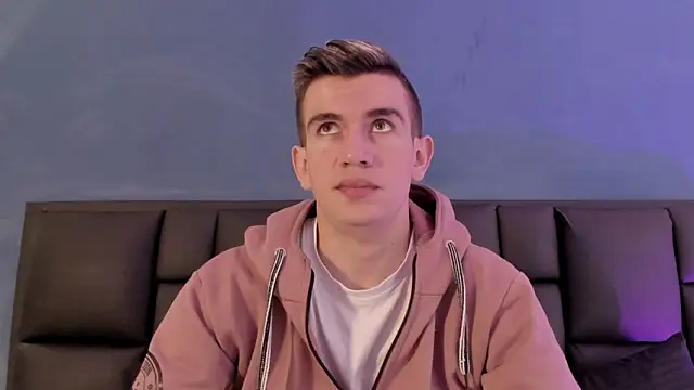 MikaelSlow online show from February 28, 2026, 3:51 am