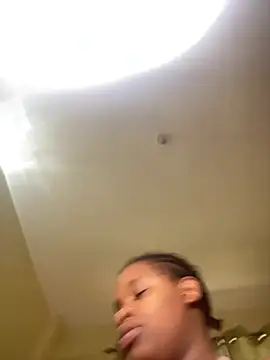 nur lin online show from February 20, 2025, 8:06 am