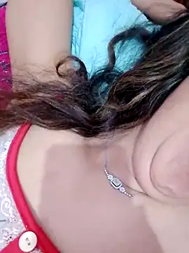 Fatina111 online show from November 12, 2025, 3:07 am