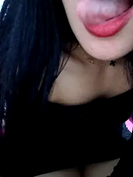 Fatina111 online show from March 19, 2026, 4:49 am