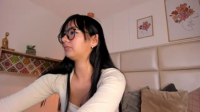 Aily Yozuko online show from February 10, 2025, 3:35 am