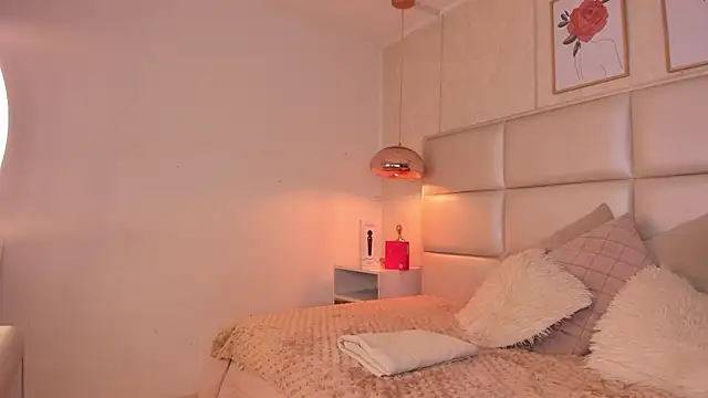 Aily Yozuko online show from September 10, 2025, 2:44 am