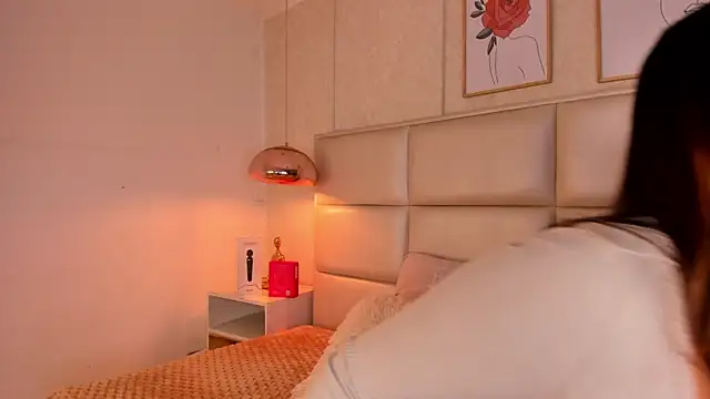 Aily Yozuko online show from October 30, 2025, 2:57 am