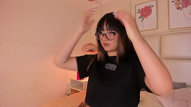 Aily Yozuko online show from March 13, 2026, 2:40 am