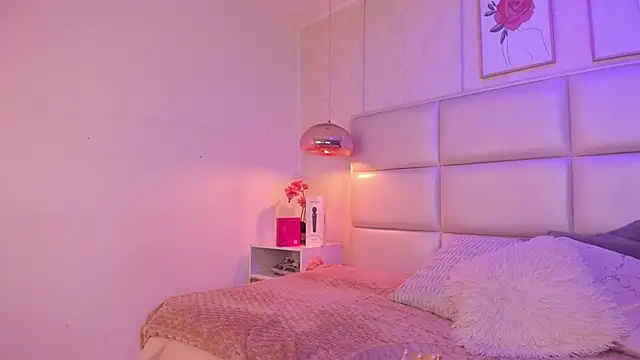 Aily Yozuko online show from April 26, 2026, 2:42 am