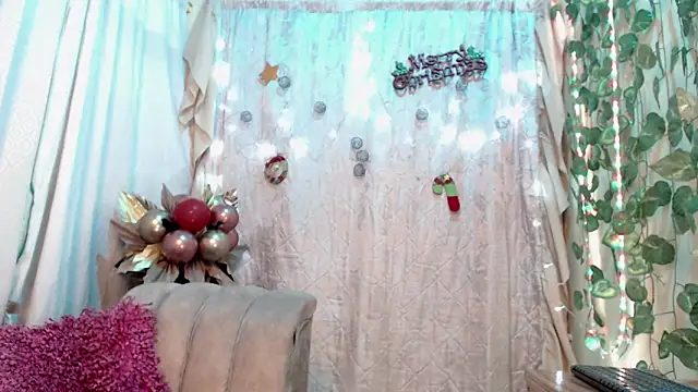 nicollejordan1 online show from December 14, 2024, 10:34 am