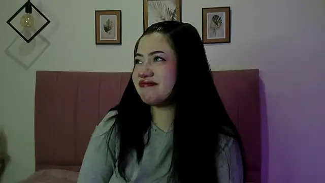 Snapshot of GENNESIS_LOVE chatting on November 5, 2025, 3:28 am GENNESIS LOVE online show from November 5, 2025, 3:28 am