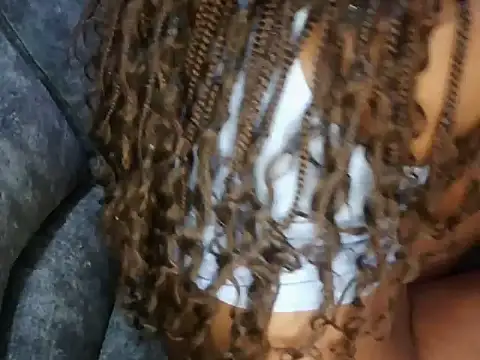 Snapshot of petitev chatting on January 19, 2026, 4:27 am petitev online show from January 19, 2026, 4:27 am