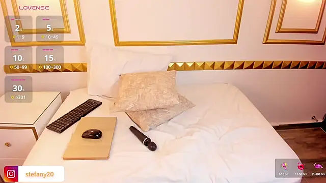 amor smith  online show from March 19, 2025, 8:34 am