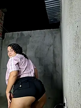 Liancy online show from September 26, 2025, 1:42 am