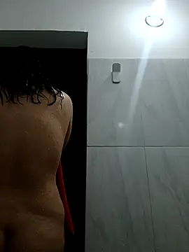 Liancy online show from March 6, 2026, 10:39 pm