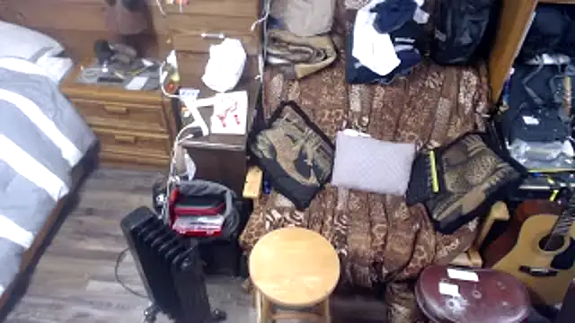 tongueispowerr6d9 online show from January 9, 2025, 7:31 am