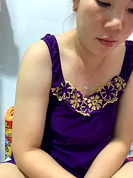 Snapshot of Baby-bigtits chatting on September 10, 2025, 1:44 pm Baby-bigtits online show from September 10, 2025, 1:44 pm