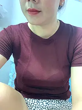 Snapshot of Baby-bigtits chatting on October 7, 2025, 2:53 am Baby-bigtits online show from October 7, 2025, 2:53 am