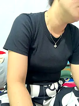 Snapshot of Baby-bigtits chatting on October 21, 2025, 4:35 am Baby-bigtits online show from October 21, 2025, 4:35 am