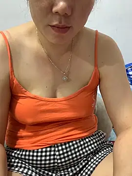 Snapshot of Baby-bigtits chatting on November 15, 2025, 12:13 pm Baby-bigtits online show from November 15, 2025, 12:13 pm