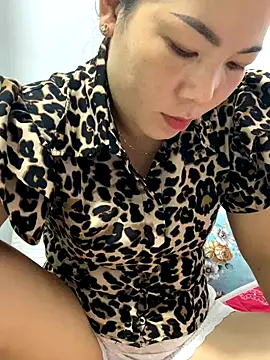 Snapshot of Baby-bigtits chatting on November 17, 2025, 4:07 am Baby-bigtits online show from November 17, 2025, 4:07 am