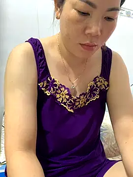 Snapshot of Baby-bigtits chatting on November 25, 2025, 11:49 pm Baby-bigtits online show from November 25, 2025, 11:49 pm