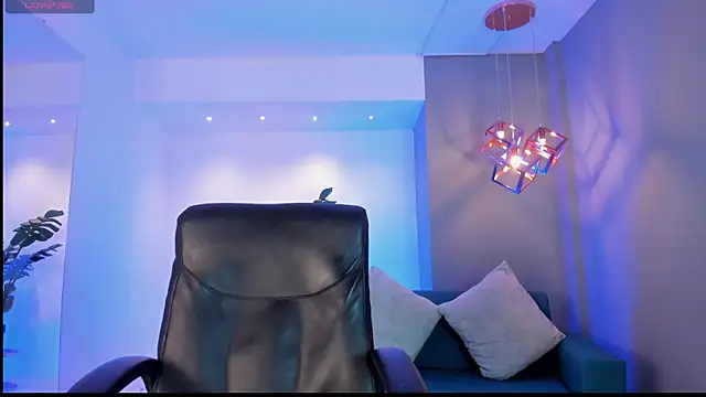 IsabellaaJoness online show from March 6, 2025, 11:36 am