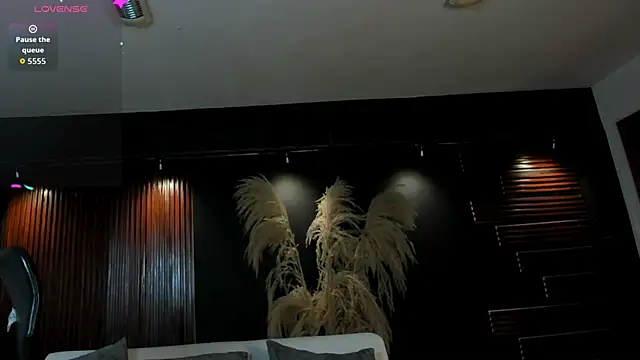 IsabellaaJoness online show from October 12, 2025, 2:16 pm