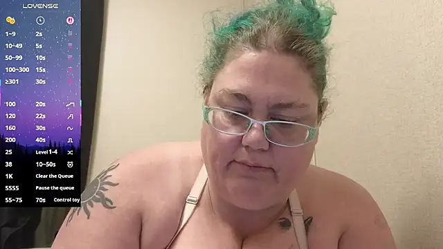 EmberCum online show from September 15, 2025, 9:20 am