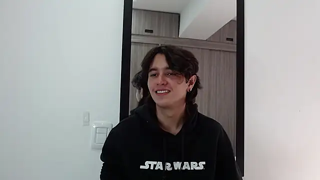 alex connorr online show from February 25, 2025, 2:44 pm