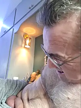 Snapshot of bibananaman chatting on March 12, 2026, 11:49 am bibananaman online show from March 12, 2026, 11:49 am