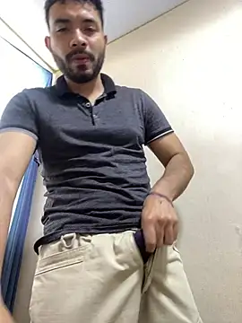 Snapshot of luisfer_98 chatting on May 15, 2026, 7:21 pm luisfer 98 online show from May 15, 2026, 7:21 pm
