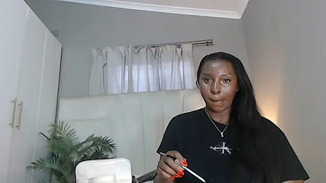 Snapshot of naughtyblackdolie chatting on March 17, 2026, 5:00 am naughtyblackdolie online show from March 17, 2026, 5:00 am