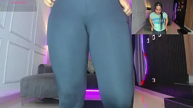 Anna parkker  online show from September 19, 2025, 7:47 pm