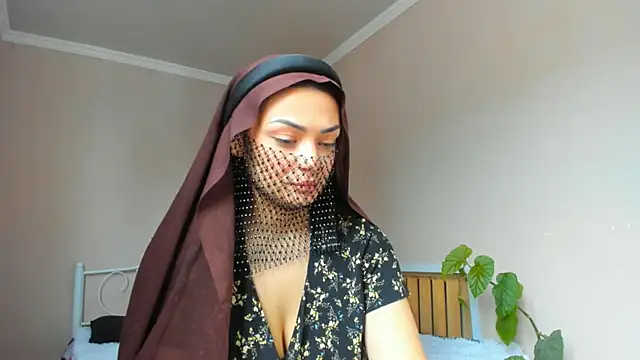  cleopattra  online show from December 15, 2025, 7:23 am