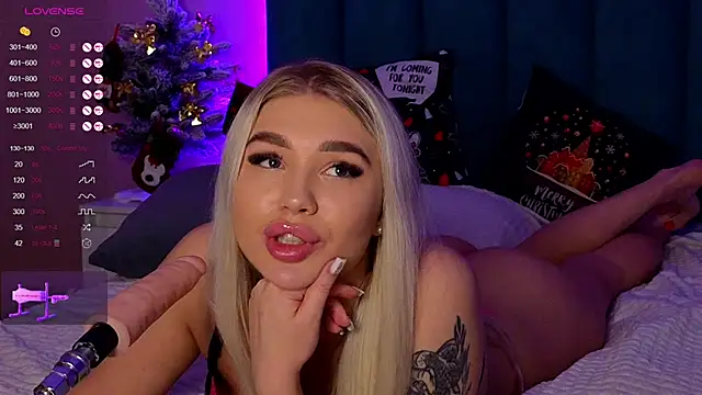 DreamPussyy online show from December 28, 2024, 7:11 am