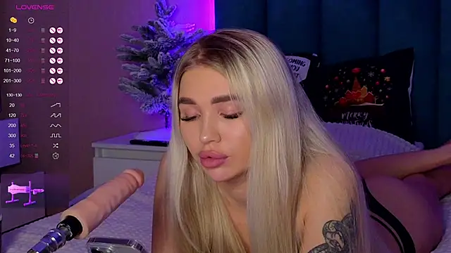 DreamPussyy online show from January 13, 2025, 3:12 am