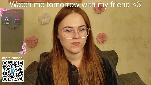 Lila Pitt online show from March 20, 2025, 1:02 am